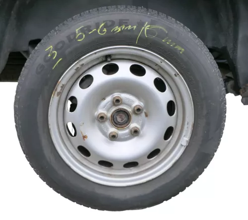 2x VW Sharan 7M Alhambra Winterreifen Reifen Felgen 195/65R R15 95H   5-6mm