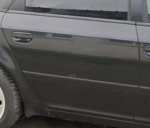 Audi A6 4B C5 Tür Türblatt hinten rechts nur Türblatt schwarz LZ9W-ohneAnbauteil