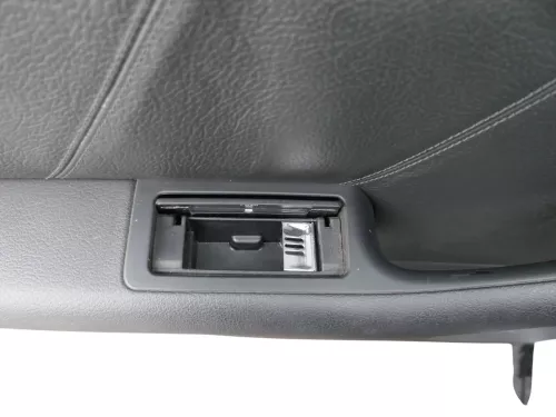 1x A6 4B Türverkleidung Verkleidung Tür hinten links Leder schwarz soul Bose (184980)