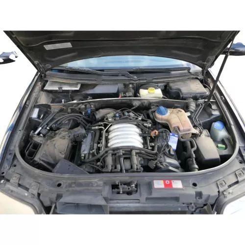 Audi A6 4B Motor BDV / AMM 2,4 V6 ca.186.000km - OHNE Anbauteile