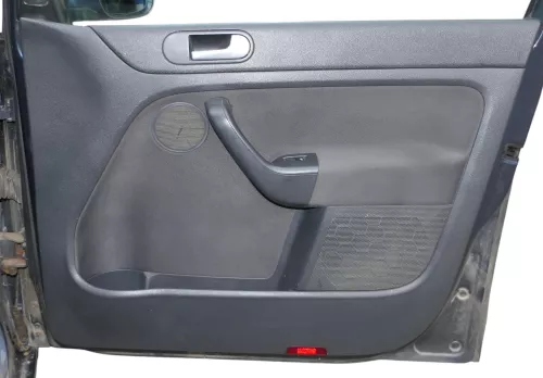 VW Golf Plus 5M 1x Türverkleidung Verkleidung Tür vorne rechts schwarz