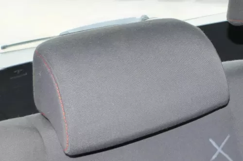 1x VW Golf 5M Plus Kopfstützen Kopfstütze hinten rechts/ links orange Nähte GOAL