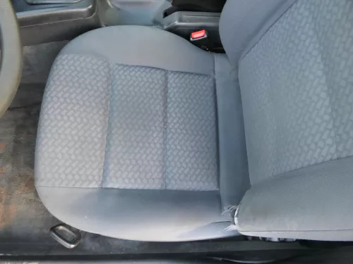 Audi A4 B5 Sitz Fahrersitz vorne links höhenverstellbar  (185065)