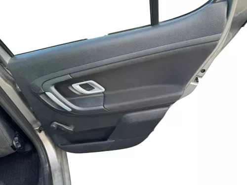 1x Skoda Fabia 5J Stufenheck Türverkleidung Verkleidung Tür hinten rechts Griff (185127)