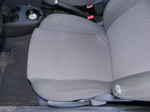 VW Fox Sitz Fahrersitz vorne links OHNEAirbag höhenverstellbar  (185241)
