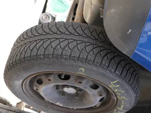 4x Polo 6R 9N Ibiza Felgen 185/60 R14 Winterreifen M+S 6jx15 ET38 Reifen 4-5mm (185328)