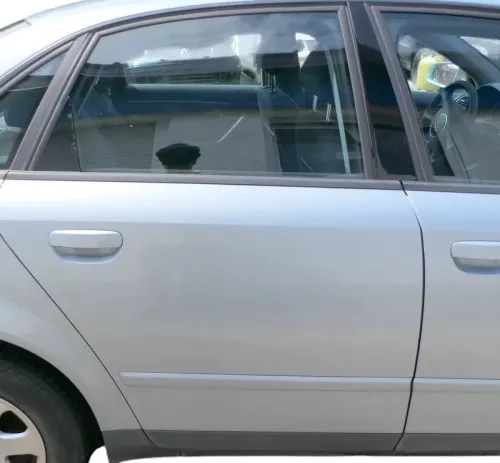 Audi A4 B6 8E nur Türblatt Tür hinten rechts blau LY7R Kombi+Limo