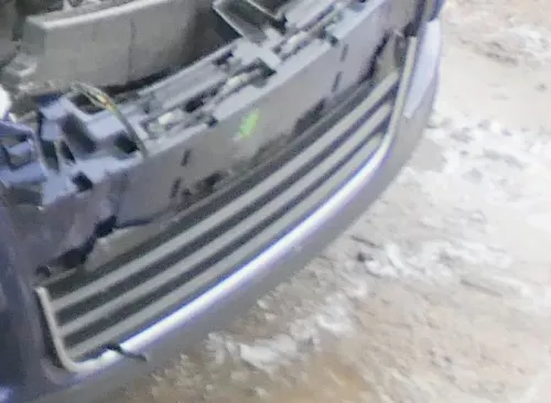 VW Passat 3C Gitter unter dem Kühlgrill Grill 3C0853671C (178978)