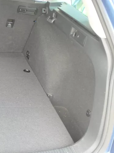 Golf 7 5G Kombi Variant Abdeckung Verkleidung Kofferraum hinten rechte Seite