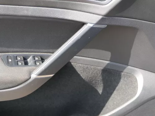 1x VW Golf 7 5G AU Türverkleidung Tür vorne links 4/5-Türer titan schwarz (185480)