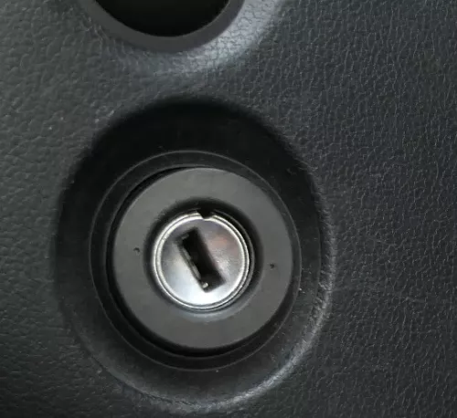 VW Golf 7 5G Schloßsystem 1x Türschloß mit 1x Schlüssel Schloß Zündschloß (185713)
