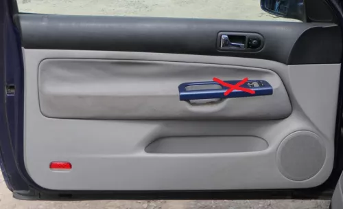 VW Golf 4 2/3-Türer Türverkleidung Verkleidung Tür vorne links - grau (185735)