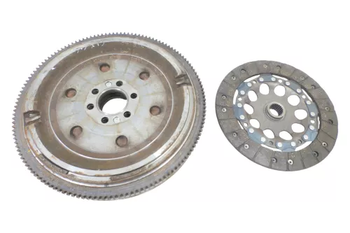 Audi A4 B5 Schwungrad Schwungscheibe Druckplatte AHL ADP 1,6l 74kw Kupplung (167834)