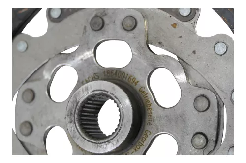 VW Golf Passat Schwungrad Zweimassenschwungrad CBDC CAYC CAYB    25.000 km (181922)