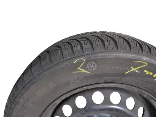 4x VW Golf 6 Plus 5M 195/65 R15 91T Winterreifen M+S Felgen Reifen M&S  ca.5-7mm (185818)
