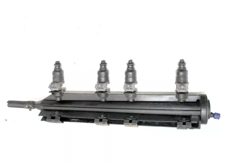 VW Golf 5 Caddy Einspritzdüse Düse + Leiste 06A906031BT 1,6 75kw BGU BSE BSF