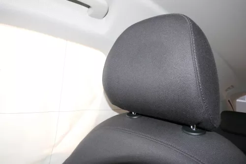 1x Audi A4 B8 8K Kopfstütze vorne rechts oder links schwarz /soul vorn 8K0885921