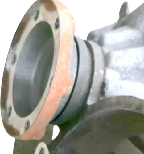 1x VW Polo 9N Ibiza Flanschwelle Flansch an Getriebe 02A409355H  ##