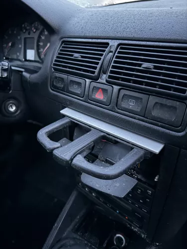 VW Golf 4 Bora Becherhalter Getränkehalter Dosenhalter Halter Getränke silber (178902)