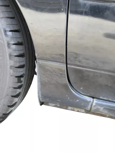 VW Lupo 6X Kotflügel vorne links schwarz L041 (185989)
