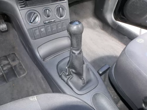 VW Lupo Polo 6N2 Schaltknauf Schaltsack Schaltung Schaltknüppel schwarz Leder (185997)