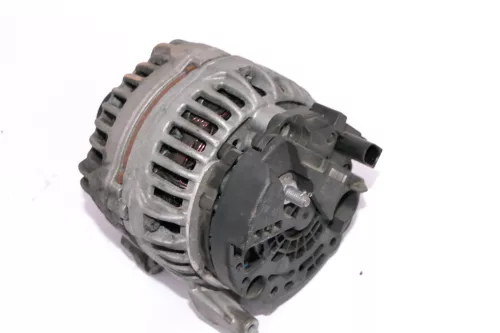 VW Passat 3C Golf 6 Lichtmaschine 140A 03G903016E Generator Bosch TDI CAGA ## (113940)