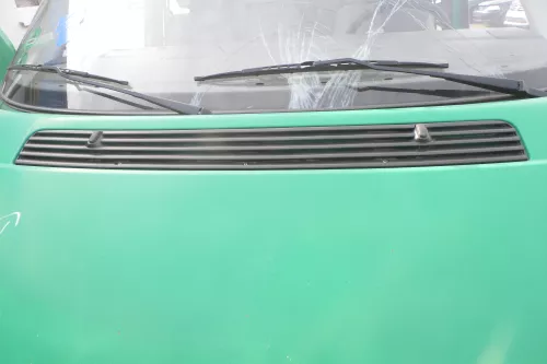 VW T4 Düse Wasser Wischwasser Spritzdüse Scheibe beheizt + Luftgitter Gitter Abd (166207)