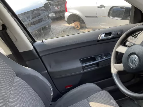 1x VW Polo 9N 9N3 Türverkleidung Verkleidung Tür vorne links 4/5-Türer (181108)