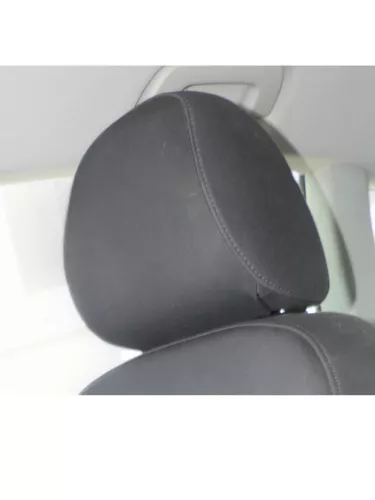 1x Audi A4 B8 8K Kopfstütze vorne rechts oder links schwarz /soul vorn 8K0885921 (186348)