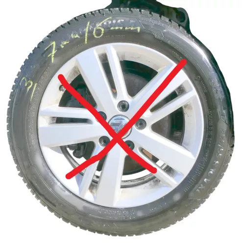 1x VW Golf 6 A3 8P 205/55 R16 94V XL Allwetterreifen ca. 6-7 mm - nur Reifen   3