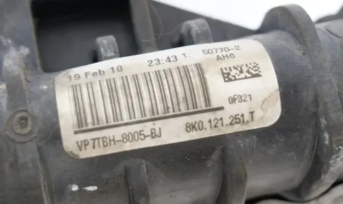 Audi A4 8K A5 Kühler 8K0121251AJ Wasserkühler Benziner Automatik ## (186380)