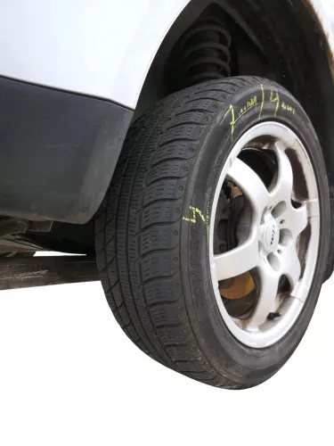 4x VW Golf Touran Alufelgen Winterreifen M&S Reifen Felgen 205/55 R16 94H -4-5mm (186574)