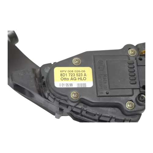 Audi A4 B5 Passat 3BG elektrisches Gaspedal Geber 8D1723523A Automatik Benziner (149936)