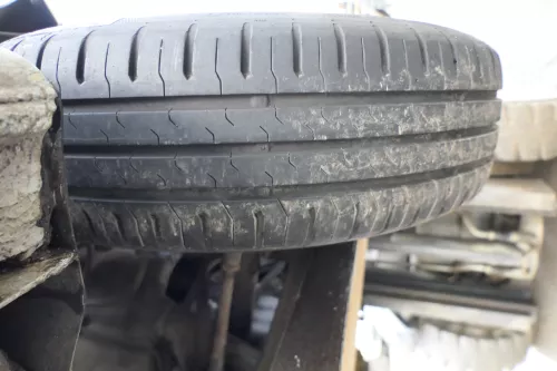 4x VW Polo 9N Felgen Reifen 165/70 R14 81T Sommerreifen 5jx14H2 ET35 ca. 5-7mm (173454)
