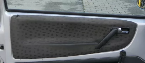 1x VW Lupo Arosa Türverkleidung Verkleidung Tür vorne links oben schwarz (181284)