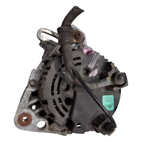 Skoda Fabia Polo 9N Lichtmaschine 70A 047903015Q Generator Valeo (186660)