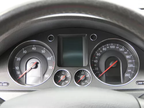 VW Passat 3C Tacho Tachometer 311.000km 3C0920870T Benzin BLF (186684)