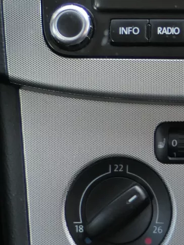 Passat 3C Verkleidung Abdeckung Dekor silber-metallic 46u Blende Aschenbecher (186687)