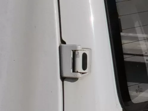 1x VW T4 Scharniere für Tür für Flügeltür links hinten oben weiß (186842)