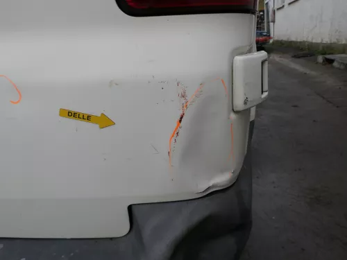 VW T5 Facelift T6 Flügeltür Klappe hinten rechts weiß R902 mit Scheibe (186898)