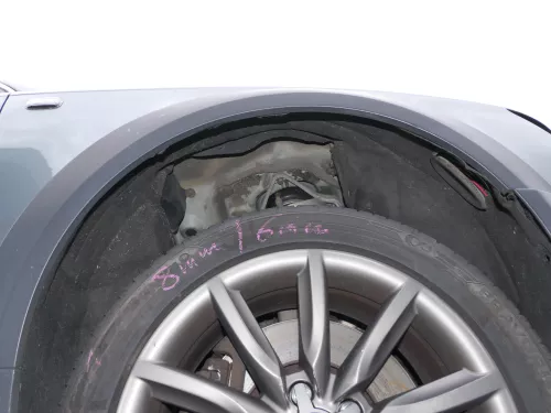 Audi A6 4F Radhausschale Dämpfung Radhaus vorne rechts 4F0821134M Vlies