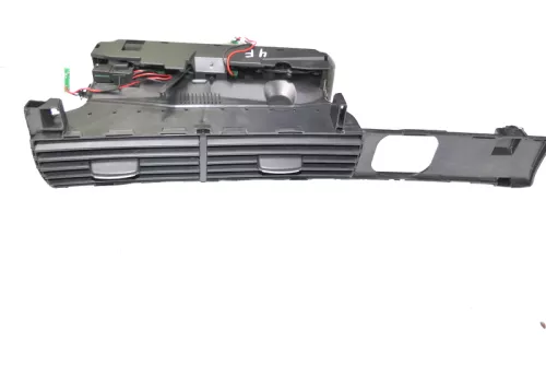 Audi A6 4F Lüftungsdüse Düse Lüftung vorne in der Mitte Armaturenbrett 4F1820951 (153409)