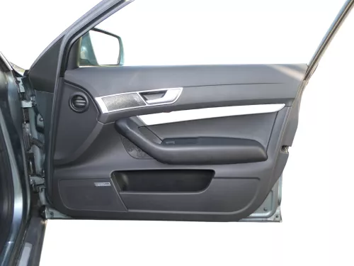 1x A6 4F Türverkleidung Verkleidung Tür vorne rechts schwarz Leder - Bose (187026)