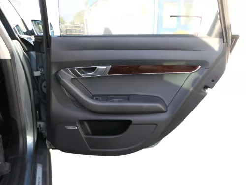 1x A6 4F Türverkleidung Verkleidung Tür hinten rechts schwarz Leder - Bose Rollo