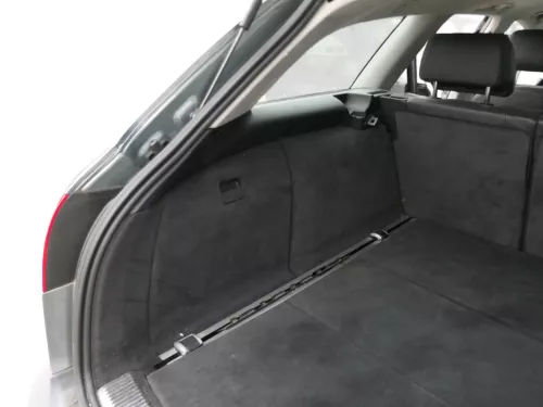 Audi A6 4F Abdeckung Verkleidung Kofferraum hinten links 4F9863879G schwarz