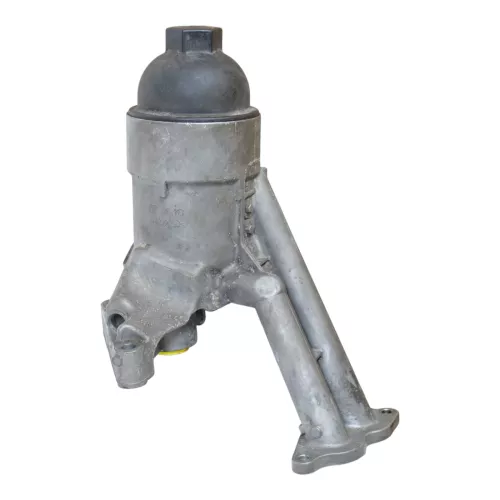 Audi A6 4F Ölfiltergehäuse Ölkühler Halter 079115401AA BVJ 4,2 8 Zylinder ## (187160)