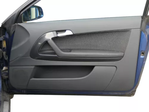 1x Audi A3 8P Türverkleidung Verkleidung Tür vorne rechts schwarz 2/3-Türer