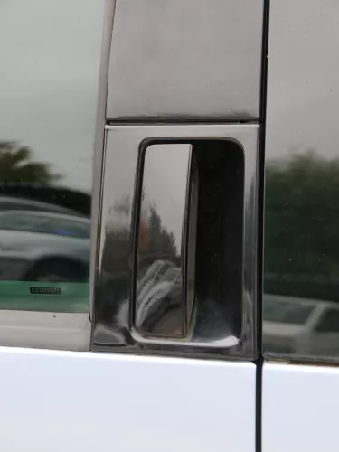 Roomster 5J Tür hinten links grau LF5Y (ohne Anbauteile - mit Scheibe) Scout (187368)