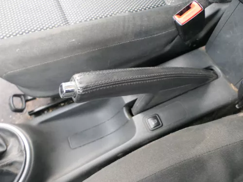 Skoda Roomster Handbremse Feststellbremse Leder schwarz Handbremshebel (187413)