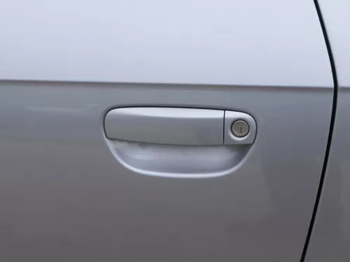 Audi A3 8P 2/3-Türer Tür vorne links Fahrertür Türblatt grau LY7J Rahmen (187450)